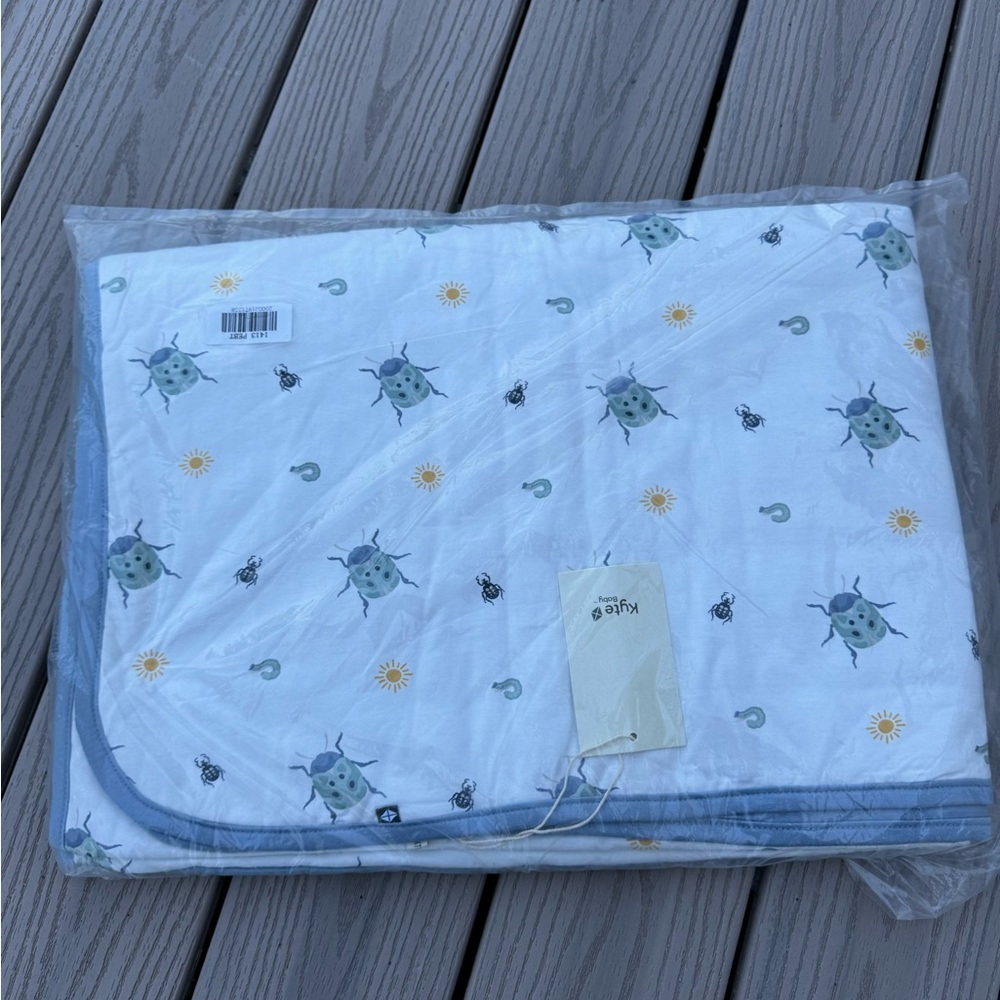 Kyte Beetle Toddler Blanket